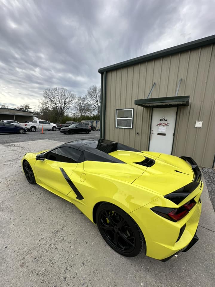 Corvette Z06 — Yellow